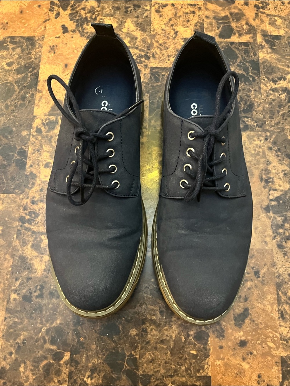 Dr. Scholl's Black Lace-Up Derby Shoes with Contrasting Stitch
